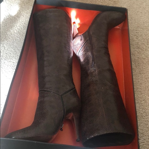 BCBG knee height boots - Picture 1 of 2